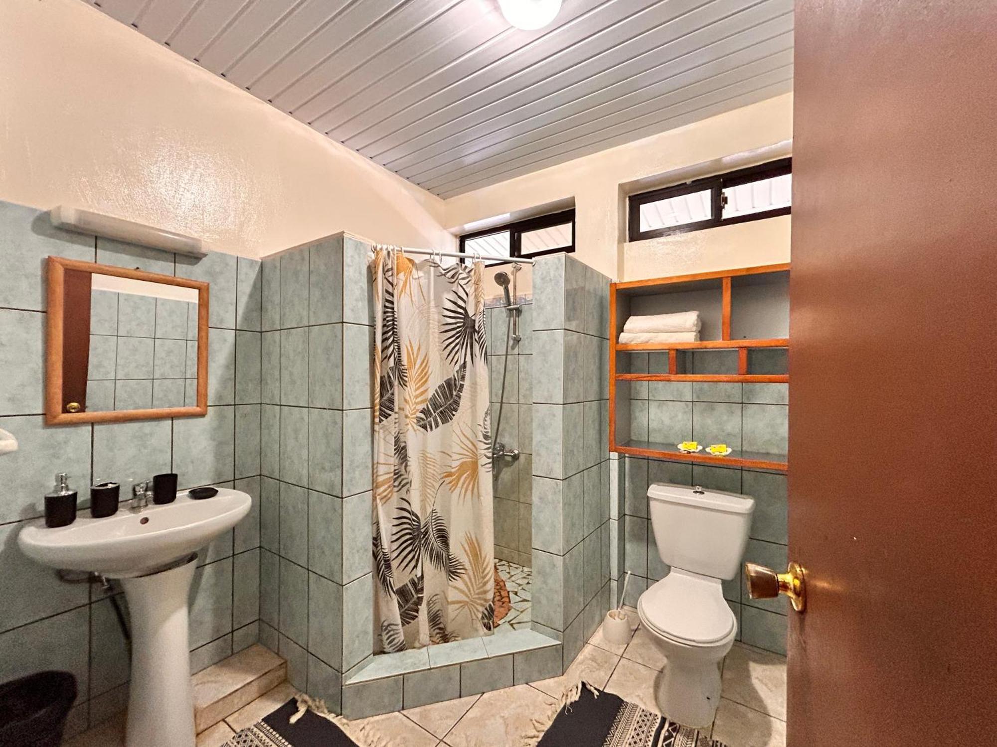 ホテル Chez Tamatuamai アヴァトル エクステリア 写真